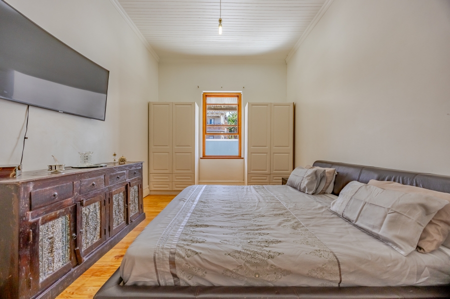 7 Bedroom Property for Sale in Wynberg Western Cape